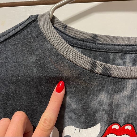 The Rolling Stones Graphic T Shirt - Picture 5 of 6